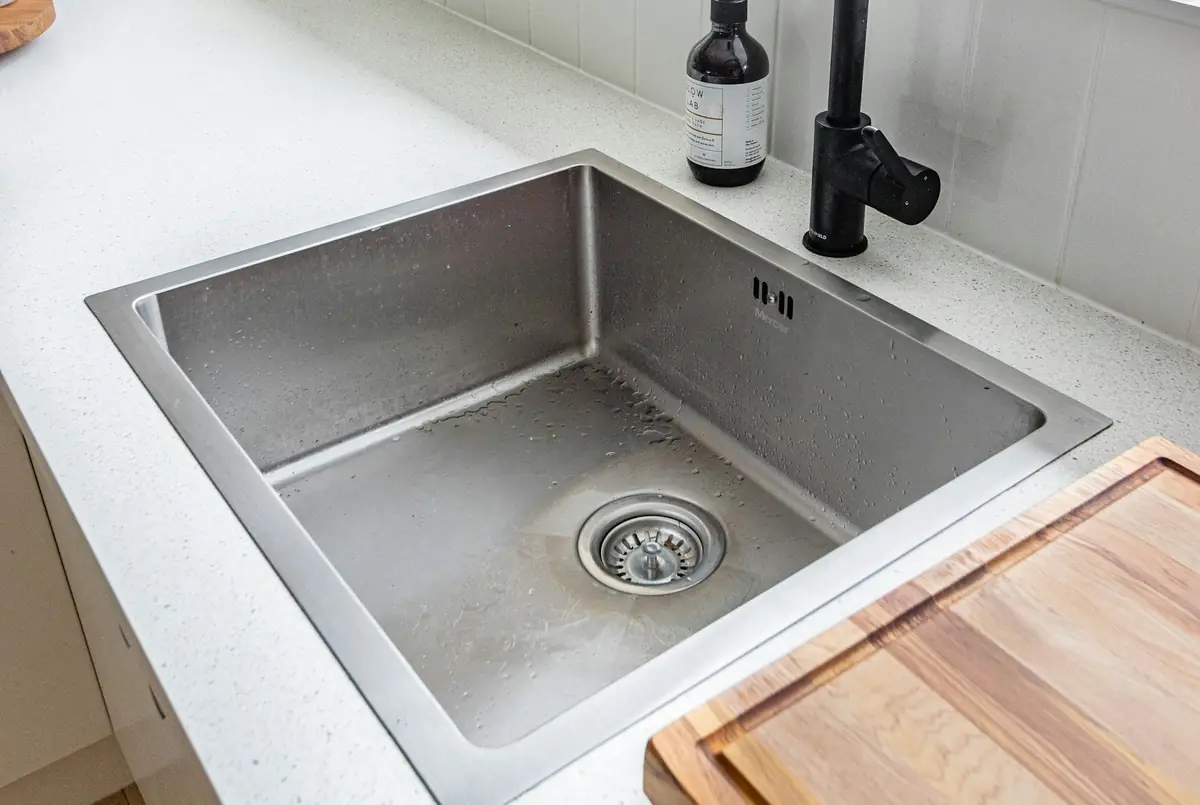 Illustratie bij: Verstopte wc of afvoer in Woerden: zelf proberen of bellen?